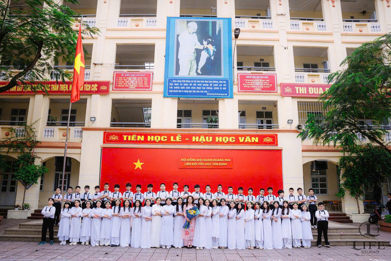 ALBUM ẢNH - 5A4 TÂN ĐỊNH