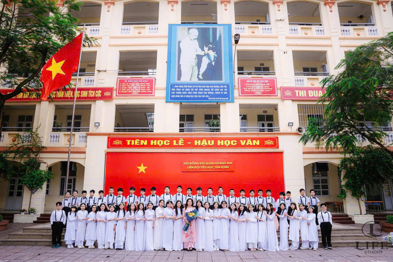 ALBUM ẢNH - 5A4 TÂN ĐỊNH