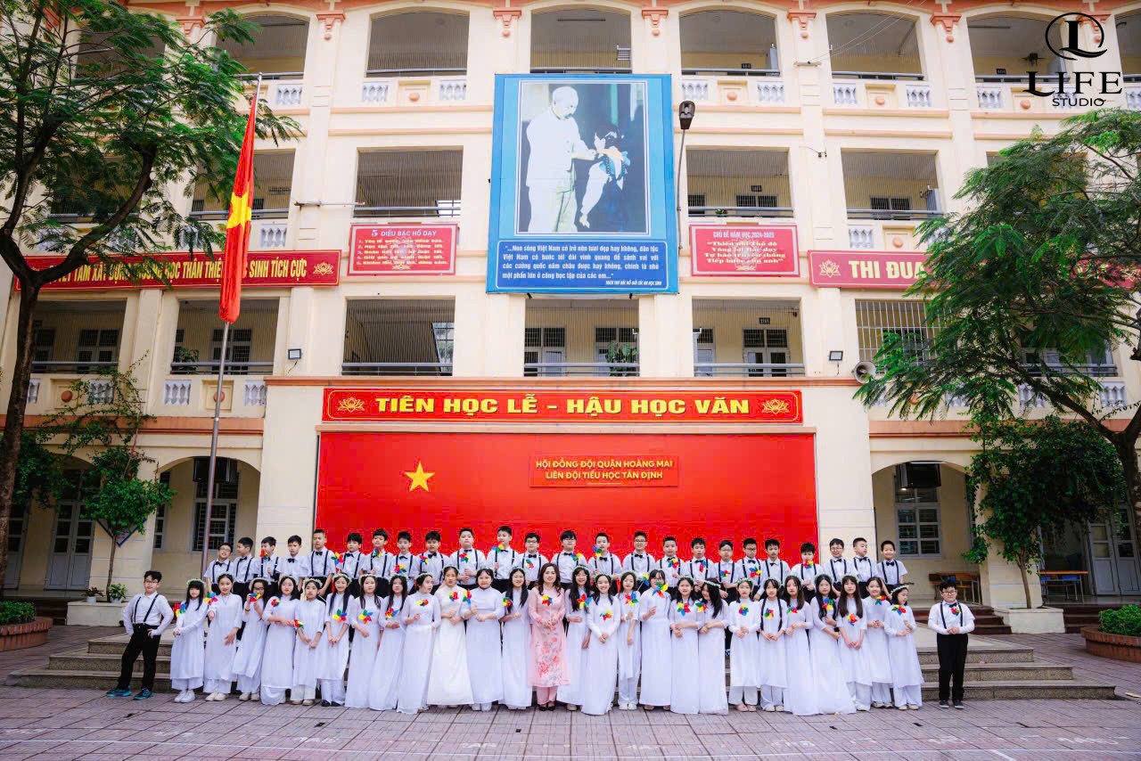 ALBUM ẢNH - 5A4 TÂN ĐỊNH