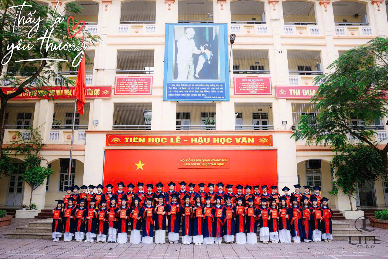 ALBUM ẢNH - 5A4 TÂN ĐỊNH